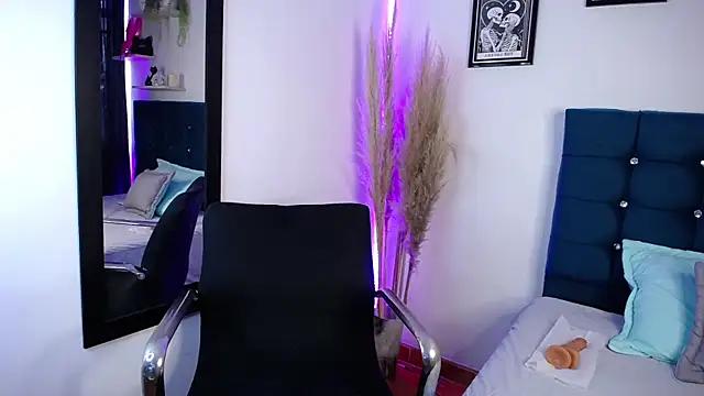 Emyyy_pink