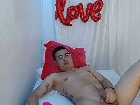 Ethan_Mia