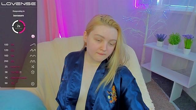 Eva_Crown_