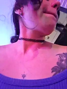 EyleenCw25