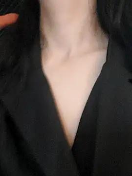Girlinpublic