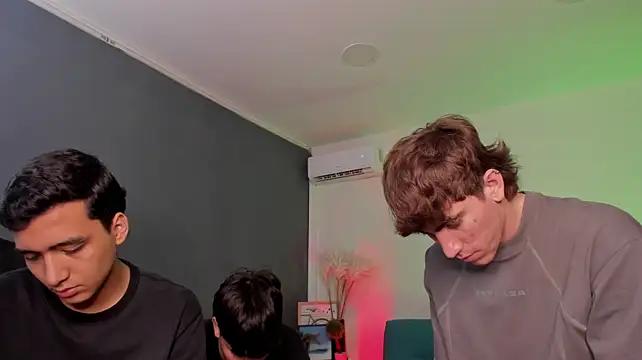 Handsomeboyss19