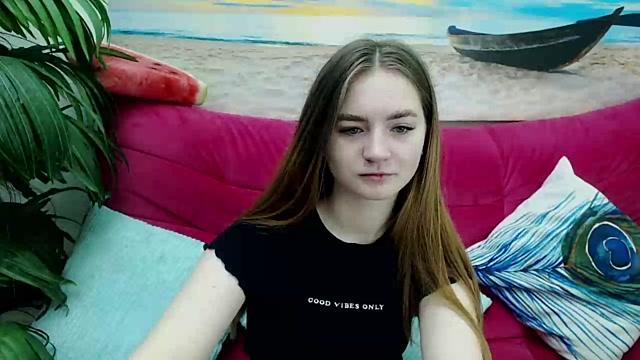 HollyEmberMe