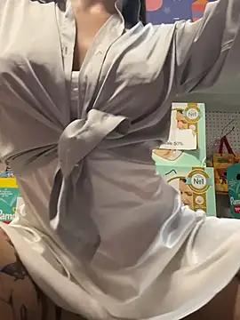 Holly_Play