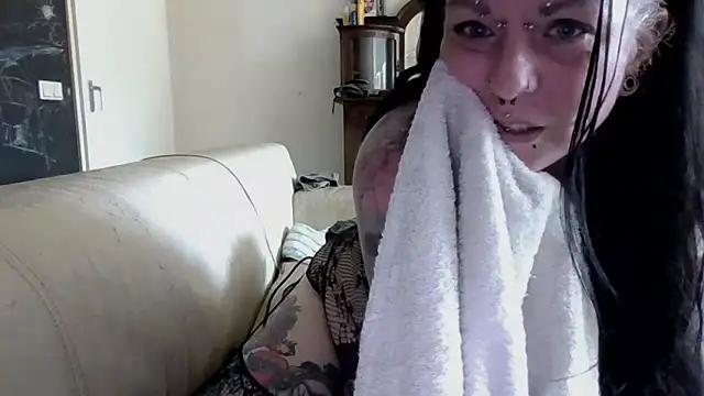 Horny_Gothgirl