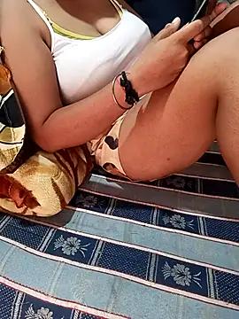 Hot-Riya115