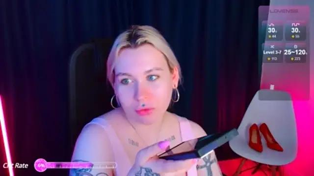 Hot_Milf_Victorya