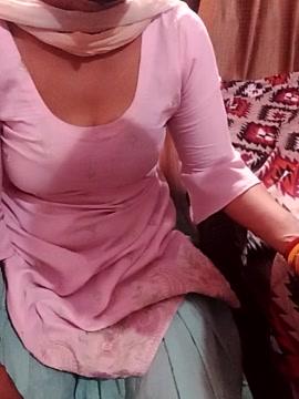 Hot_Tanishka