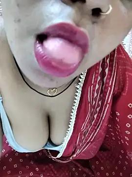 Hotty_Anvi_1