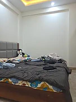 Hugetoolnick