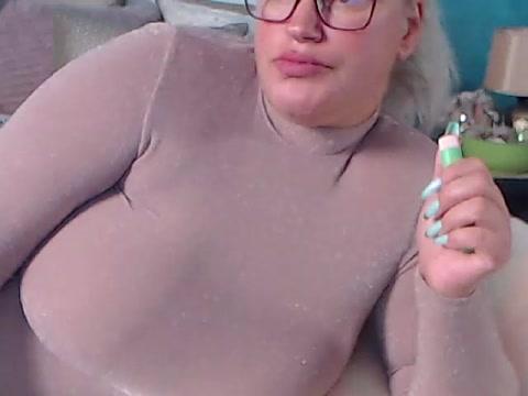Jamiila25