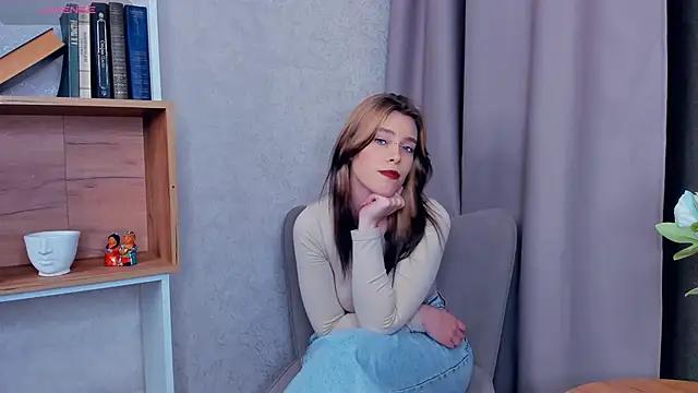 JaneeCardono