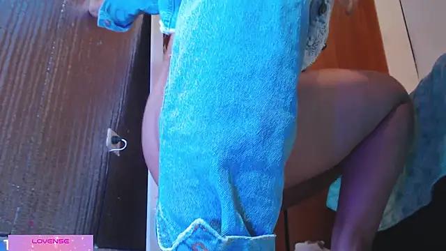 Juliefoxxxy2