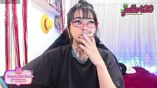 Julls420_