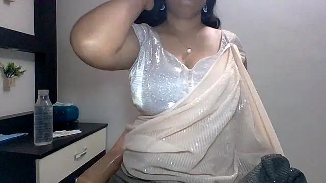 Kannada-Anu-Anu2002
