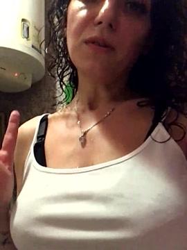 Karina_cam