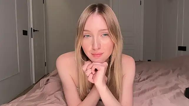 Kattie_Petite