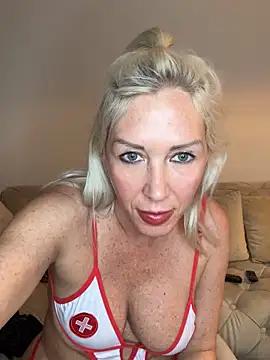 KellyBlondx