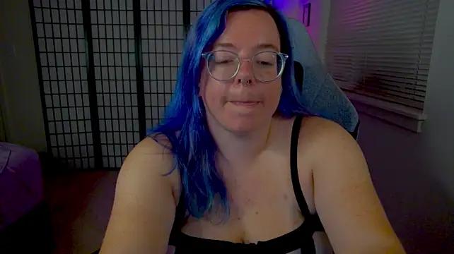KiraSpitQueen