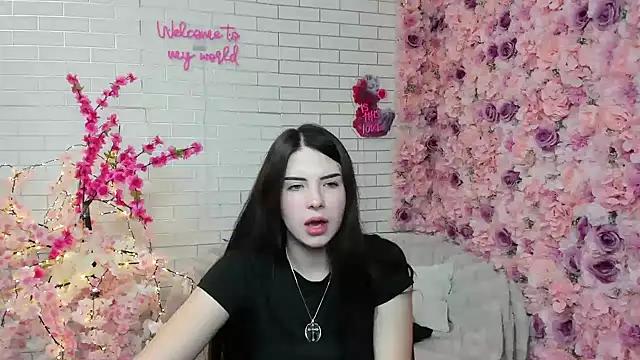 Kira_Vine