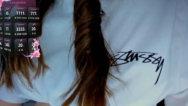 LanaInVVest