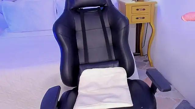Lana_Skinny