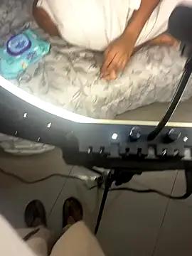 Lanna_horney