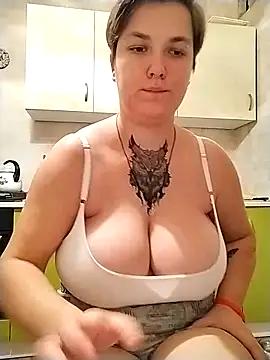 Lara_Bentle