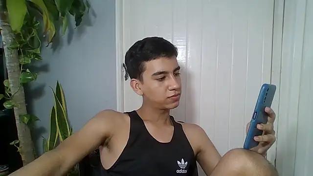 LatinBoy18