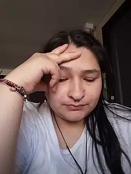 LauraHorny69