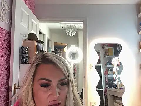 Lilly_RoseXX