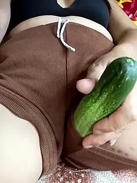 Lily_squirtt