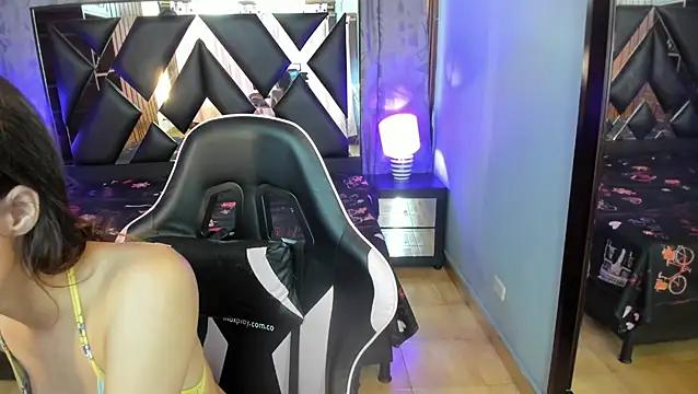 Linda4Petite