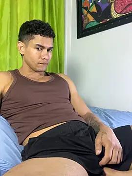 Logan_strangee