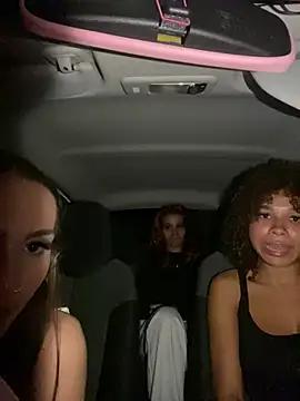 Lola-Beau_X