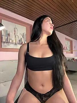 LunaMoore_Pink