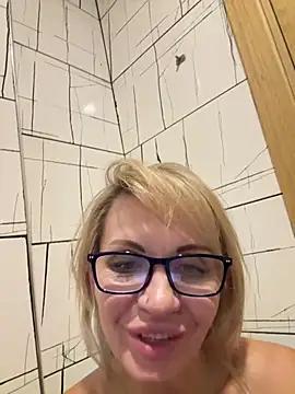 Luxury_Blonde