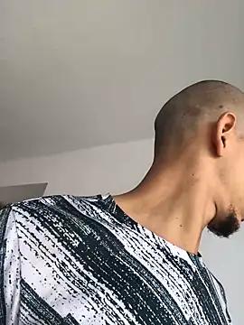 MDuuvvaann10