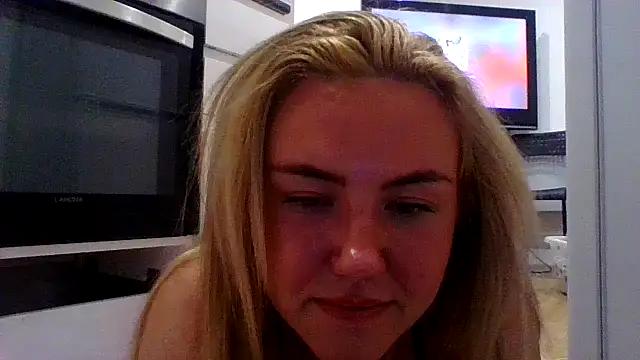 MaddyCherryX