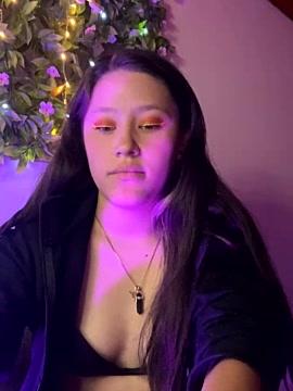 Maia_teen