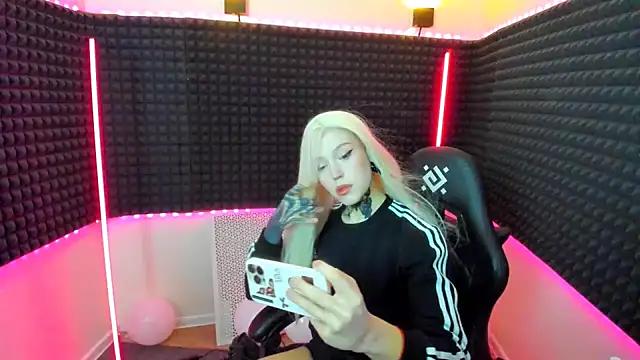 MarinMorMonika