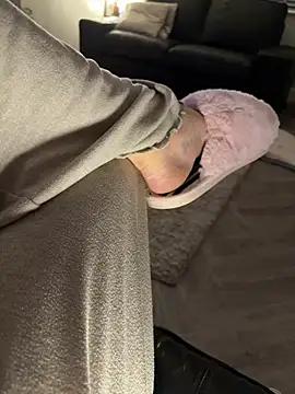 Meet_My_Feet-xox