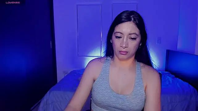 MeganWhite3
