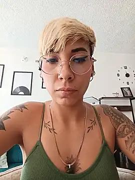 MiaMorgan_