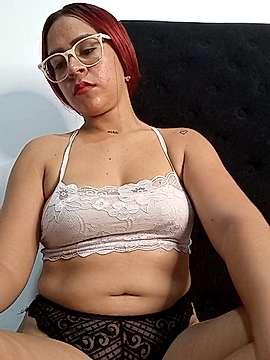 Mia_Paulina