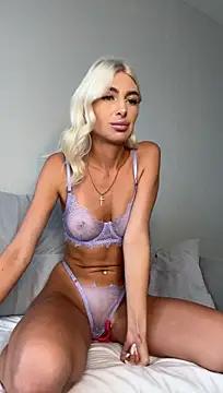 Mia_Roxie