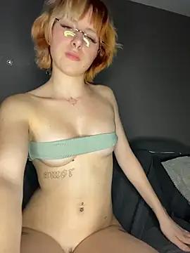 MikaScarlet