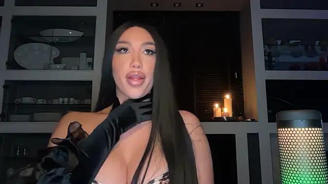 MissDenDen
