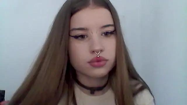 MollyHotTeen