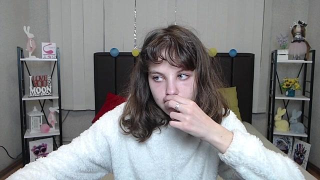 Monika_Young
